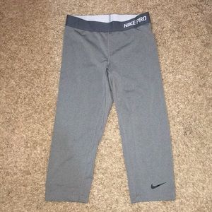 Nike Pro Crop Leggings